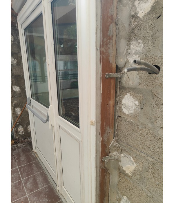 147x218 porte tierce de secours bois