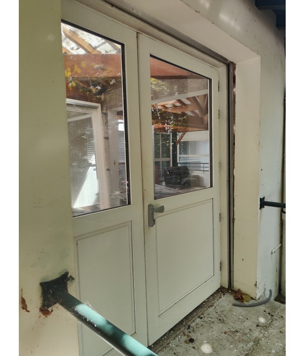 147x218 porte tierce de secours bois