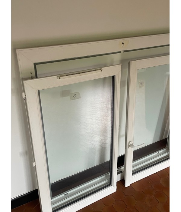 135x147 Fenêtre PVC DV