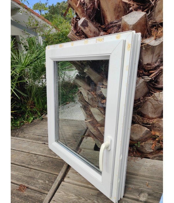 66x77 Fenêtre simple battant PVC DV