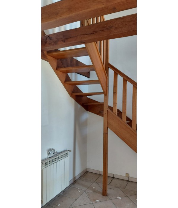 Escalier quart tournant pin massif