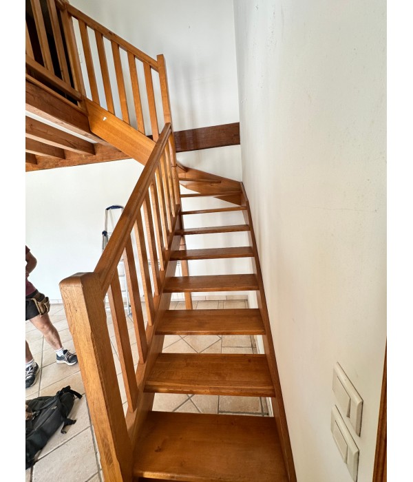 Escalier quart tournant pin massif