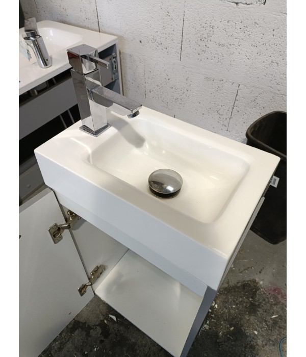 Meuble vasque + robinetterie