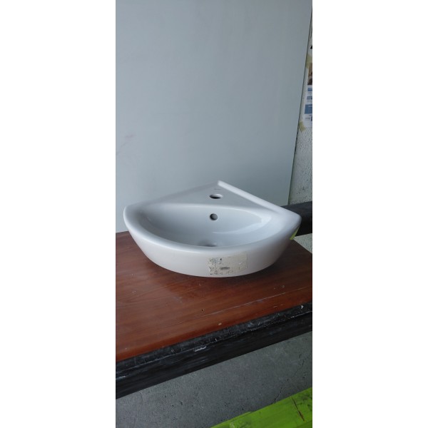 Lave main d’angle PORCHER