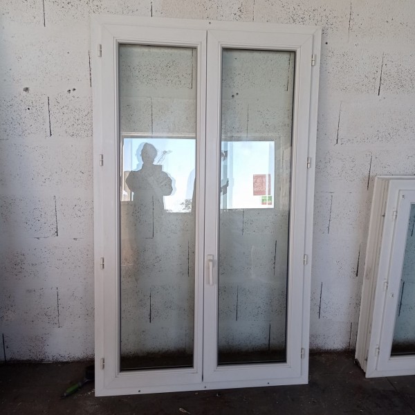 104x177 Fenêtre double PVC DV