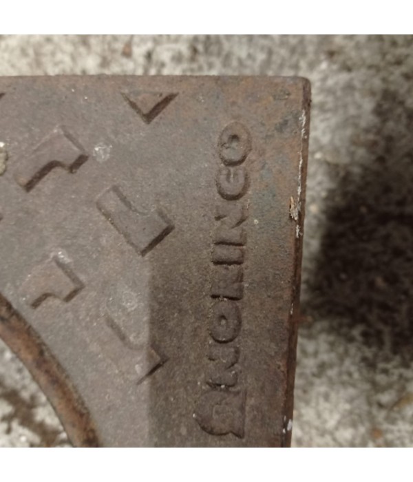 Regard de trottoir en fonte